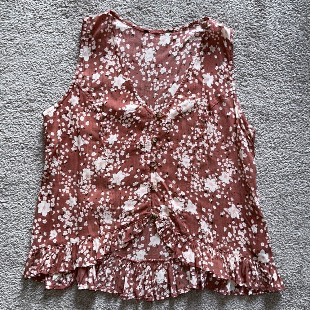Floral Tank Top! - Picture 7 of 10